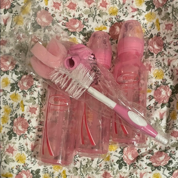 Dr. Brown's SOLID Pink Baby Bottles set of 3 8oz. - Picture 4 of 4